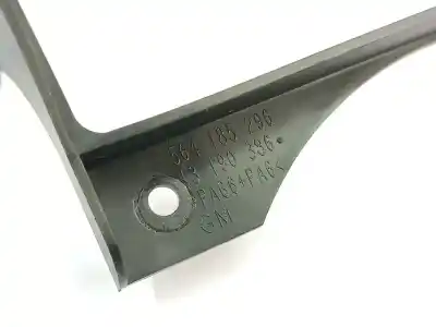 Pezzo di ricambio per auto di seconda mano modanatura per opel corsa c 1.3 16v cdti cat (z 13 dt / ln9) riferimenti oem iam 13190386  