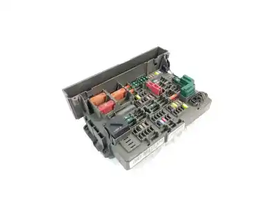 Pièce détachée automobile d'occasion BOÎTES À FUSIBLES pour BMW X1  Références OEM IAM 911944605  