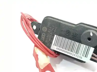 Pezzo di ricambio per auto di seconda mano CARBURANTE COPERCHIO ESTERNO MOTORE per AUDI A1  Riferimenti OEM IAM 8V0862153A  