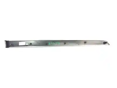 Pezzo di ricambio per auto di seconda mano Modanatura per AUDI A4 B7 (8EC) 2.0 TDI 16V Riferimenti OEM IAM 8E0867420  