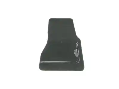 Автозапчасти б/у набор ковриков за renault twingo iii (bcm_, bca_) z.e: (bca1) ссылки oem iam 8201476011  