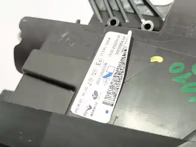 Автозапчастина б/у права фа для renault twingo iii (bcm_, bca_) z.e: (bca1) посилання на oem iam 260105001r  