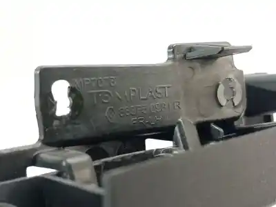 Second-hand car spare part decorative moulding for renault twingo iii (bcm_, bca_) z.e: (bca1) oem iam references 883f50981r  