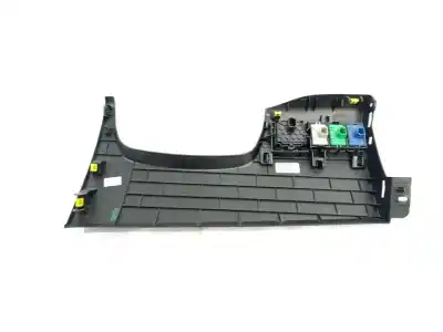 Second-hand car spare part decorative moulding for renault twingo iii (bcm_, bca_) z.e: (bca1) oem iam references 689213201r  