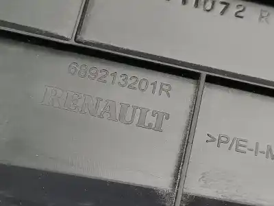 Second-hand car spare part decorative moulding for renault twingo iii (bcm_, bca_) z.e: (bca1) oem iam references 689213201r  