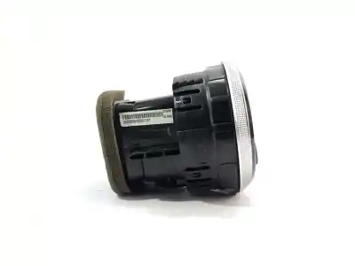 Автозапчастина б/у аераційна решіта для q7 a3 8v ambiente посилання на oem iam 8v0820901a  