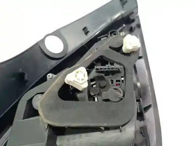 Автозапчастина б/у правий ліхтар для opel astra gtc 1.7 16v cdti посилання на oem iam 13222325