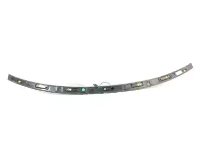 Peça sobressalente para automóvel em segunda mão farolim de travão central por jaguar xe (x760) 2.0 d awd referências oem iam gx7313a613