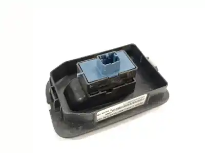 Peça sobressalente para automóvel em segunda mão botão / interruptor elevador vidro dianteiro direito por peugeot bipper básico referências oem iam 7354612800