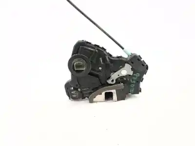 Автозапчастина б/у замок передніх дверей лівий для toyota urban cruiser active посилання на oem iam 6904042241  