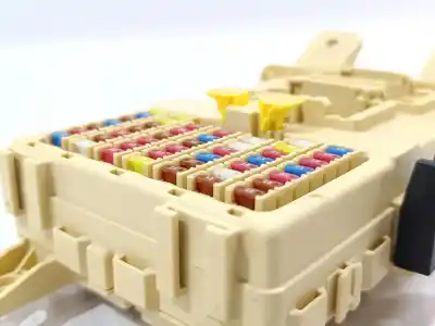 Second-hand car spare part fuse box unit for kia stonic (ybcuv) tech oem iam references 91955h8570  