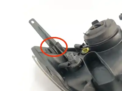 Peça sobressalente para automóvel em segunda mão farol / farolim esquerdo por mazda 3 berlina (bk) d/y6 referências oem iam p2951