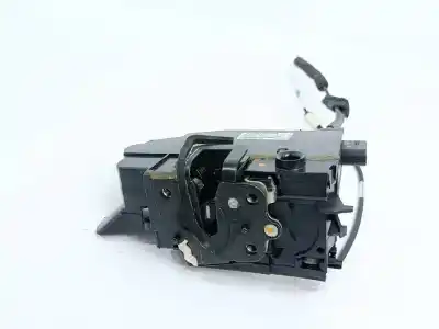 Peça sobressalente para automóvel em segunda mão fechadura da porta dianteira esquerda por peugeot 308 allure referências oem iam 9810309480