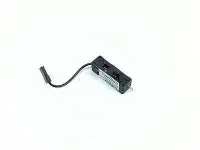 Peça sobressalente para automóvel em segunda mão módulo eletrónico antena por renault megane iv berlina referências oem iam 283631962r