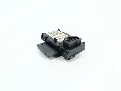 Second-hand car spare part ignition switch for renault scénic ii (jm0/1_) 1.5 dci (jm1e, jm16) oem iam references 8200125077  