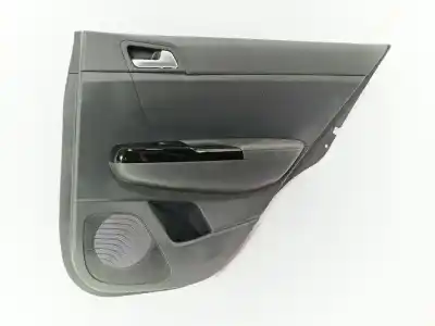Pezzo di ricambio per auto di seconda mano rivestimento porta posteriore destro per kia sportage basic 2wd riferimenti oem iam 83302f1181wk