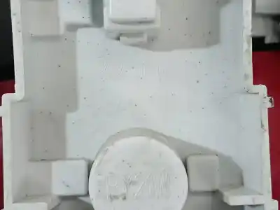 Автозапчасти б/у правый задний фонарь за skoda superb i (3u4) 1.9 tdi ссылки oem iam 3u5945096a  