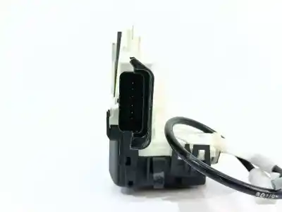 Peça sobressalente para automóvel em segunda mão fechadura da porta dianteira esquerda por peugeot 308 sport referências oem iam a01532