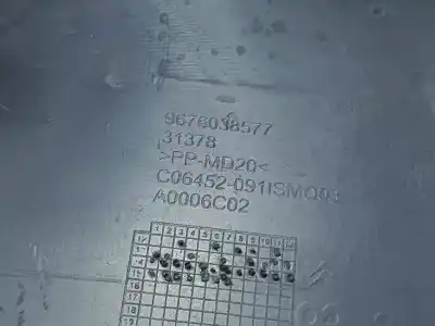 Автозапчастина б/у молдинг для citroen c4 picasso ii 1.6 bluehdi 120 посилання на oem iam 9676038577  