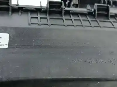 Peça sobressalente para automóvel em segunda mão Filtro De Ar por RENAULT KANGOO (F/KC0) 1.5 dCi Diesel Referências OEM IAM 8200557475  