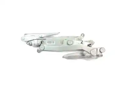 Автозапчастина б/у петля кришки багажника для AUDI A4 B6 (8E2) 1.9 TDI Посилання на OEM IAM 8E5827302C  