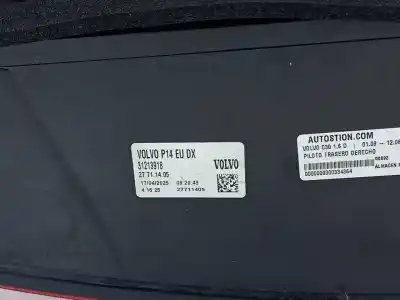 Second-hand car spare part right tailgate light for volvo c30 1.6 d oem iam references 31213918  