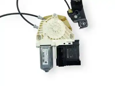 Peça sobressalente para automóvel em segunda mão elevador de vidros dianteiro direito por seat leon (1p1) 2.0 tdi 16v referências oem iam 1k0959792m