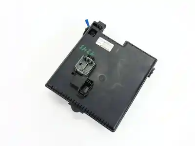 Peça sobressalente para automóvel em segunda mão Caixa De Fusíveis E Relés por VOLVO XC90 D5 Executive (7 asientos) (136kW) Referências OEM IAM 30728512  