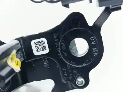 Second-hand car spare part left rear seat belt buckle for skoda octavia lim. (5e3) active oem iam references 8v0857739  