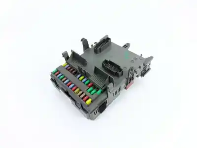 Peça sobressalente para automóvel em segunda mão caixa de fusíveis e relés por renault laguna ii bg0 authentique referências oem iam 8200371614