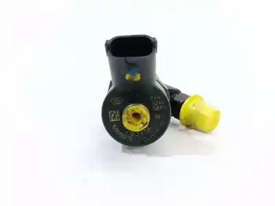 Second-hand car spare part Injector for RENAULT LAGUNA II BG0 Authentique OEM IAM references 8200100272  