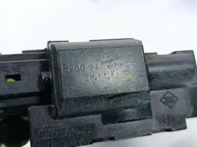 Second-hand car spare part trunk lock for renault clio iii confort dynamique oem iam references 8200947699  