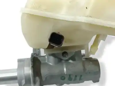 Pezzo di ricambio per auto di seconda mano pompa freni per citroen c3 selection 95 cv / 70 kw riferimenti oem iam 0204054032  