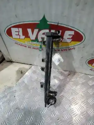 Pezzo di ricambio per auto di seconda mano rampa iniettori per renault trafic ii caja/chasis 2.0 (el0a) riferimenti oem iam 8200378703  