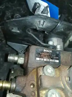 Pièce détachée automobile d'occasion POMPE À INJECTION pour CITROEN C4 GRAND PICASSO  Références OEM IAM 9656300380  