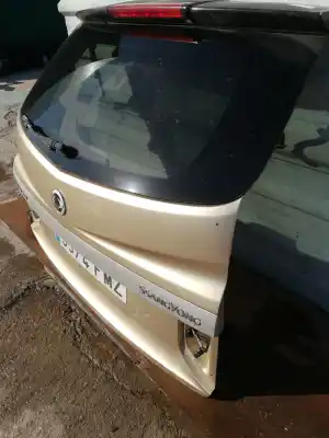 Pezzo di ricambio per auto di seconda mano portellone per ssangyong kyron d/d20dt riferimenti oem iam 6401108320  