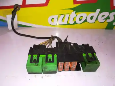 Pièce détachée automobile d'occasion BOÎTES À FUSIBLES pour VOLKSWAGEN T4 TRANSPORTER/FURGONETA (MOD. 1991)  Références OEM IAM   
