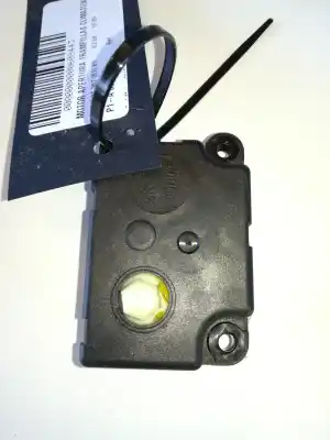 Pezzo di ricambio per auto di seconda mano MOTORE APERTURA BOCCOLE ARIA CONDIZIONATA per PEUGEOT 307 (S1)  Riferimenti OEM IAM   