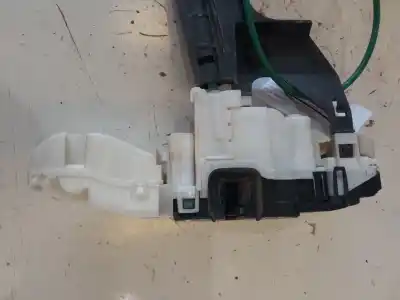 Автозапчасти б/у замок левой передней двери за lancia ypsilon (843_) 1.2 (843.axb1a) ссылки oem iam 51739844  