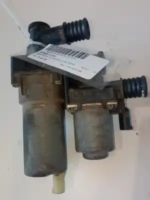 Second-hand car spare part water pump for bmw serie 3 compacto (e46) 204d4d oem iam references 1147412149