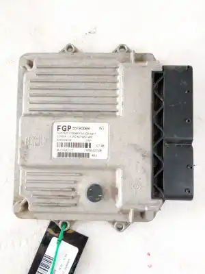 Peça sobressalente para automóvel em segunda mão centralina de motor uce por opel corsa c (x01) 1.3 cdti (f08, f68) referências oem iam 55190069 Peça sobressalente para automóvel em segunda mão centralina de motor uce por opel corsa c (x01) 1.3 cdti (f08, f68) referências oem iam 55190069