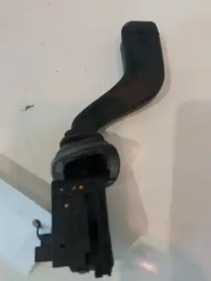 Peça sobressalente para automóvel em segunda mão comutador de piscas  por opel corsa c (x01) 1.3 cdti (f08, f68) referências oem iam 09185413   Peça sobressalente para automóvel em segunda mão comutador de piscas  por opel corsa c (x01) 1.3 cdti (f08, f68) referências oem iam 09185413