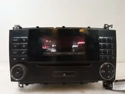 Pezzo di ricambio per auto di seconda mano IMPIANTO AUDIO / RADIO CD per MERCEDES-BENZ CLASE C (BM 203) SPORTCOUPE  Riferimenti OEM IAM A2038700589  