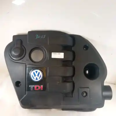 Pièce détachée automobile d'occasion COUVERT DE MOTEUR pour VOLKSWAGEN PASSAT B5.5 (3B3)  Références OEM IAM 038103925DG  