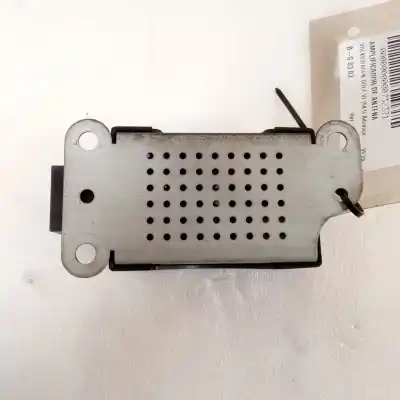 Second-hand car spare part antenna amplifier for volkswagen golf vi (5k1) 2.0 tdi oem iam references 5m0035570b  