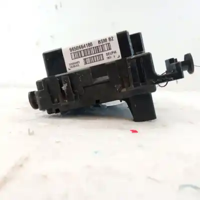 Second-hand car spare part fuse box unit for peugeot 307 (s1) rhy oem iam references 9650664180  