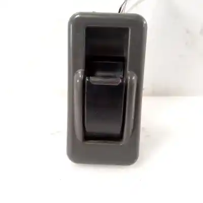 Second-hand car spare part right front power window switch for mitsubishi montero (v20/v40) 4m40t oem iam references mb781916