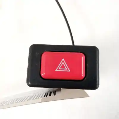 Second-hand car spare part hazard warning lights for mitsubishi montero (v20/v40) 4m40t oem iam references 06013