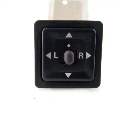 Second-hand car spare part rearview side mirror switch for mitsubishi montero (v20/v40) 4m40t oem iam references 2775