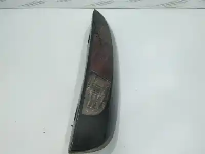 Автозапчастина б/у правий ліхтар для opel corsa c (x01) 1.3 cdti (f08, f68) посилання на oem iam 09196364